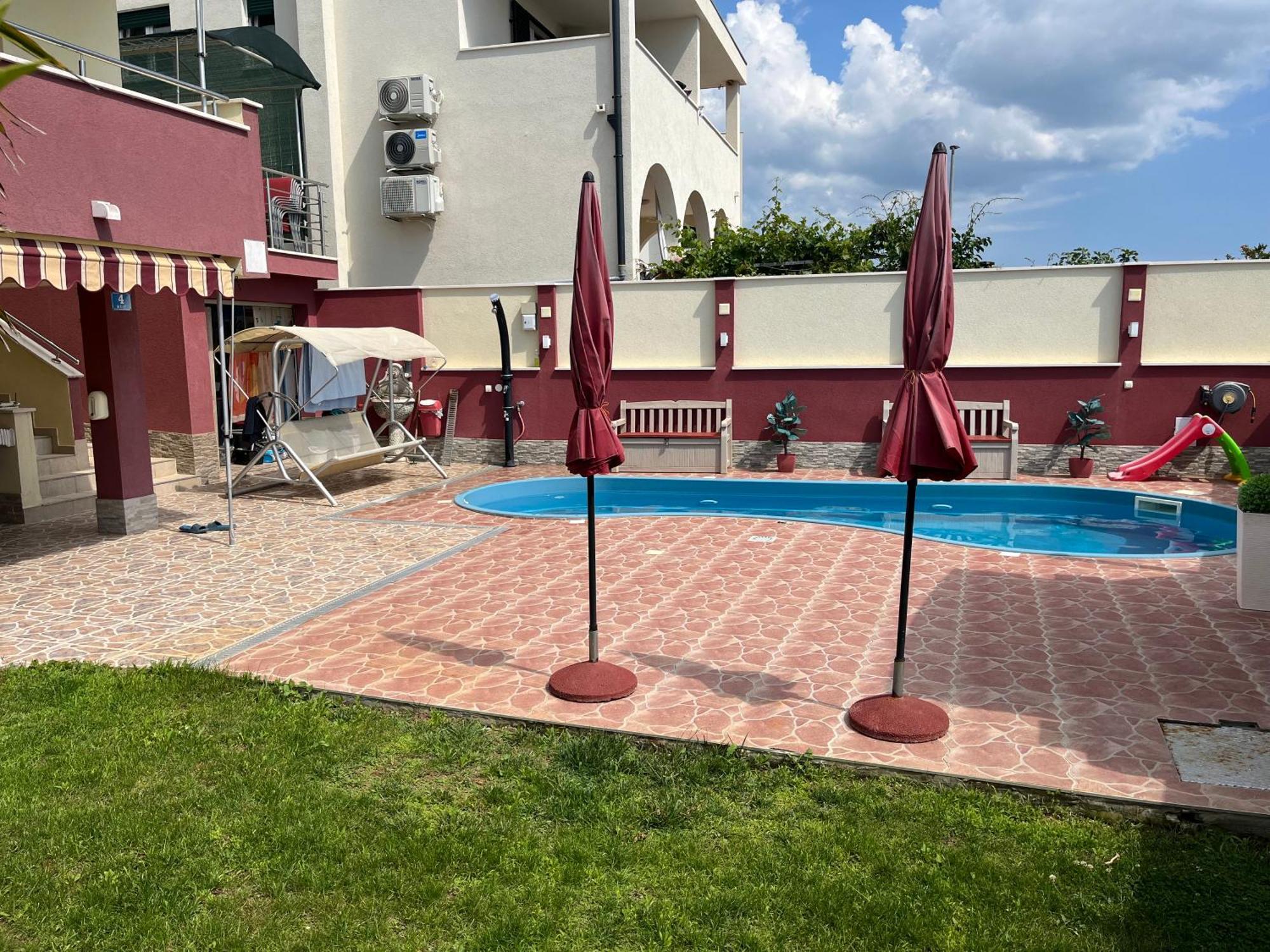 Apartments Villa Stella Maris โรกอซนิซา ภายนอก รูปภาพ
