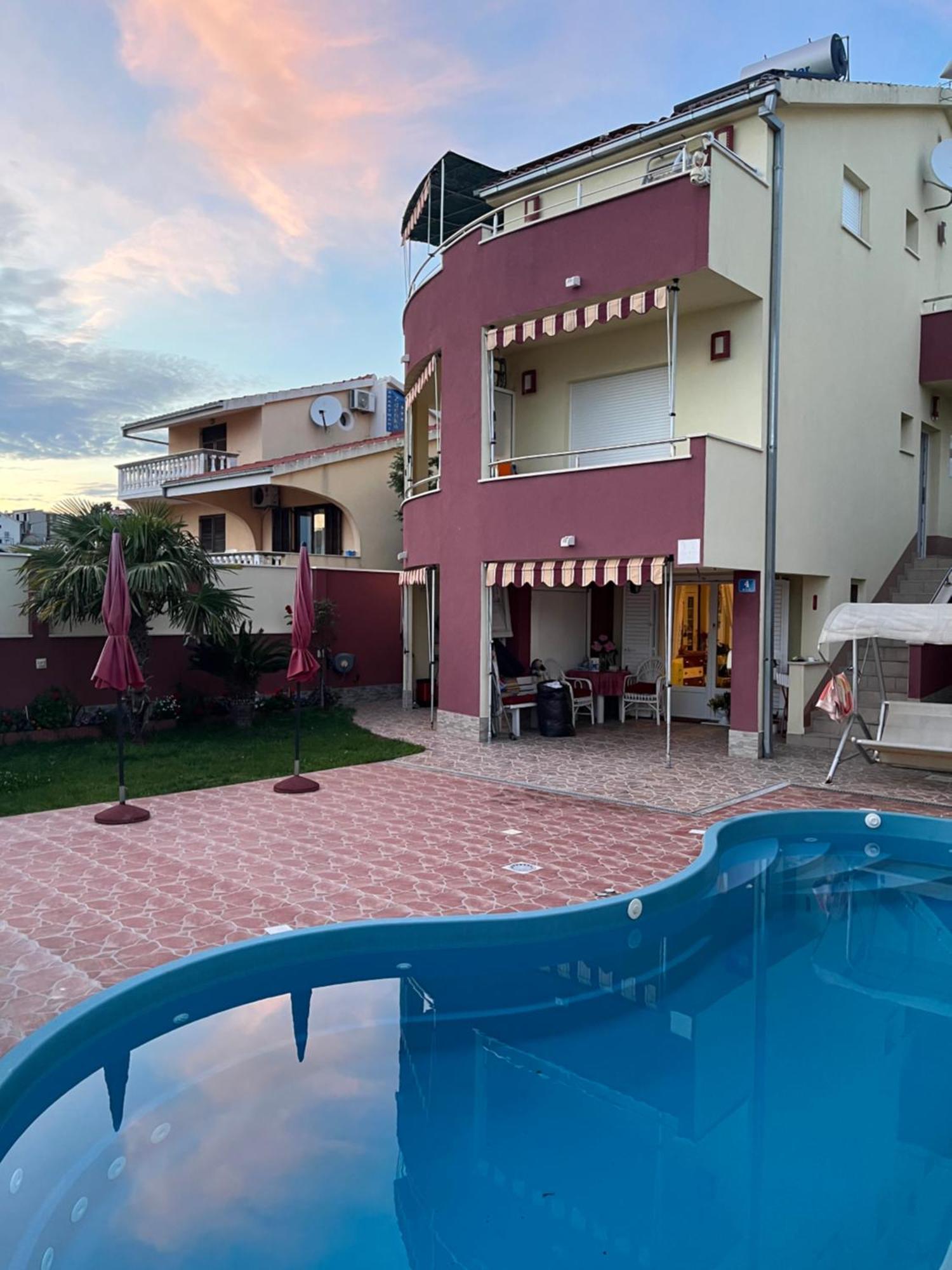 Apartments Villa Stella Maris โรกอซนิซา ภายนอก รูปภาพ