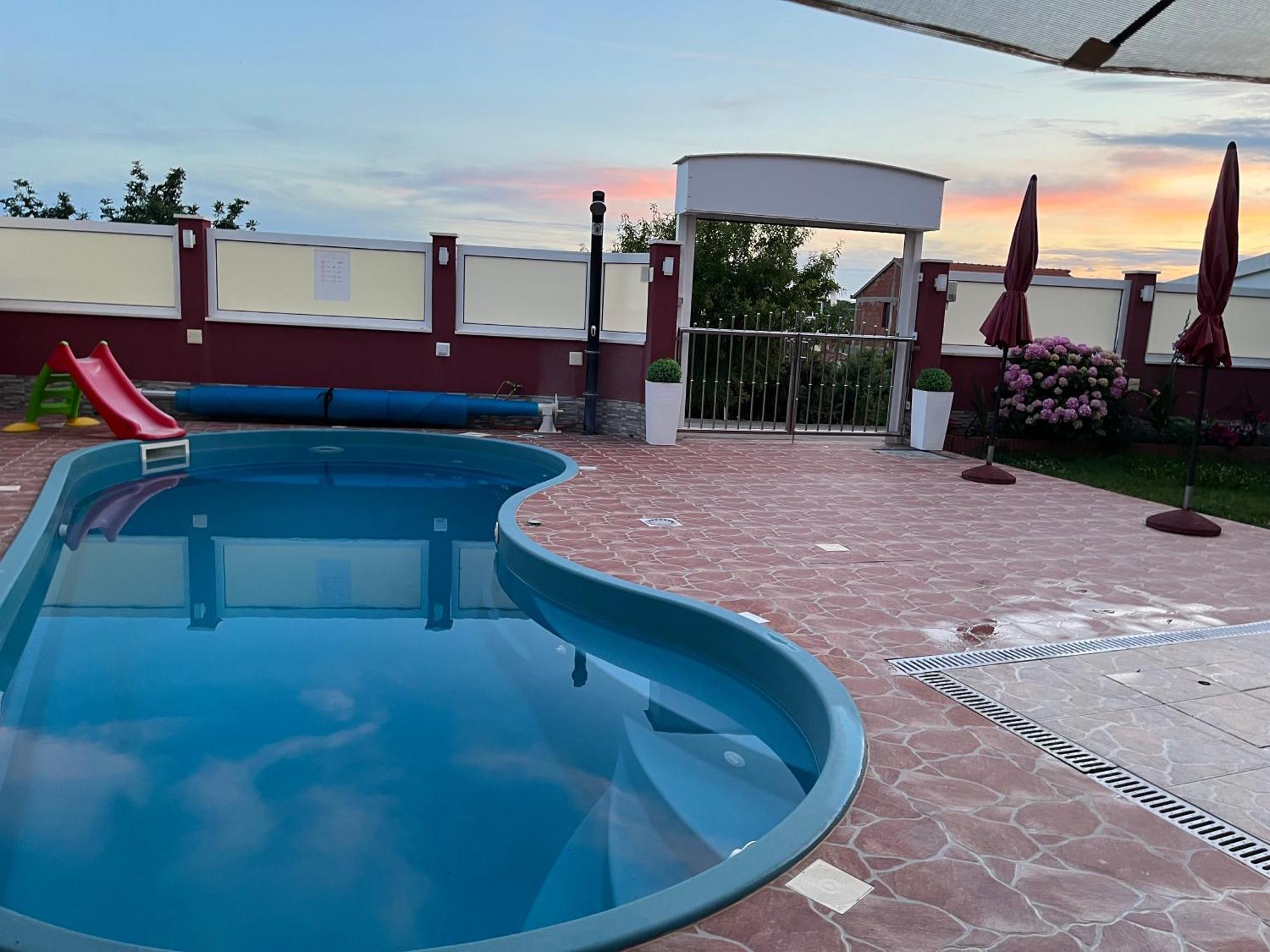 Apartments Villa Stella Maris โรกอซนิซา ภายนอก รูปภาพ